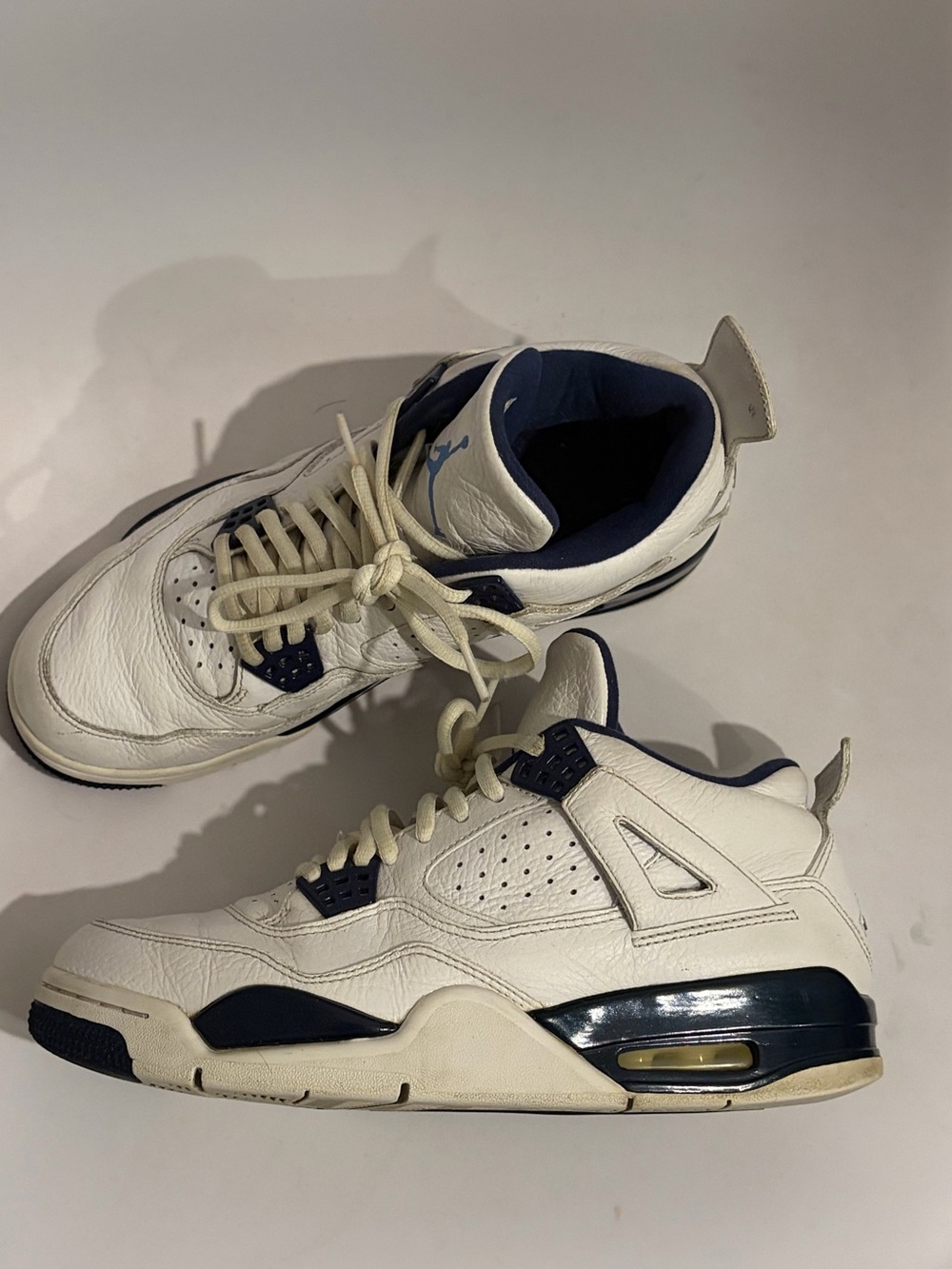 Jordan 4 Columbia
